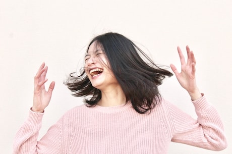 欢子的女朋友(揭秘欢子的女朋友，曾在法国某大学攻读研究生)